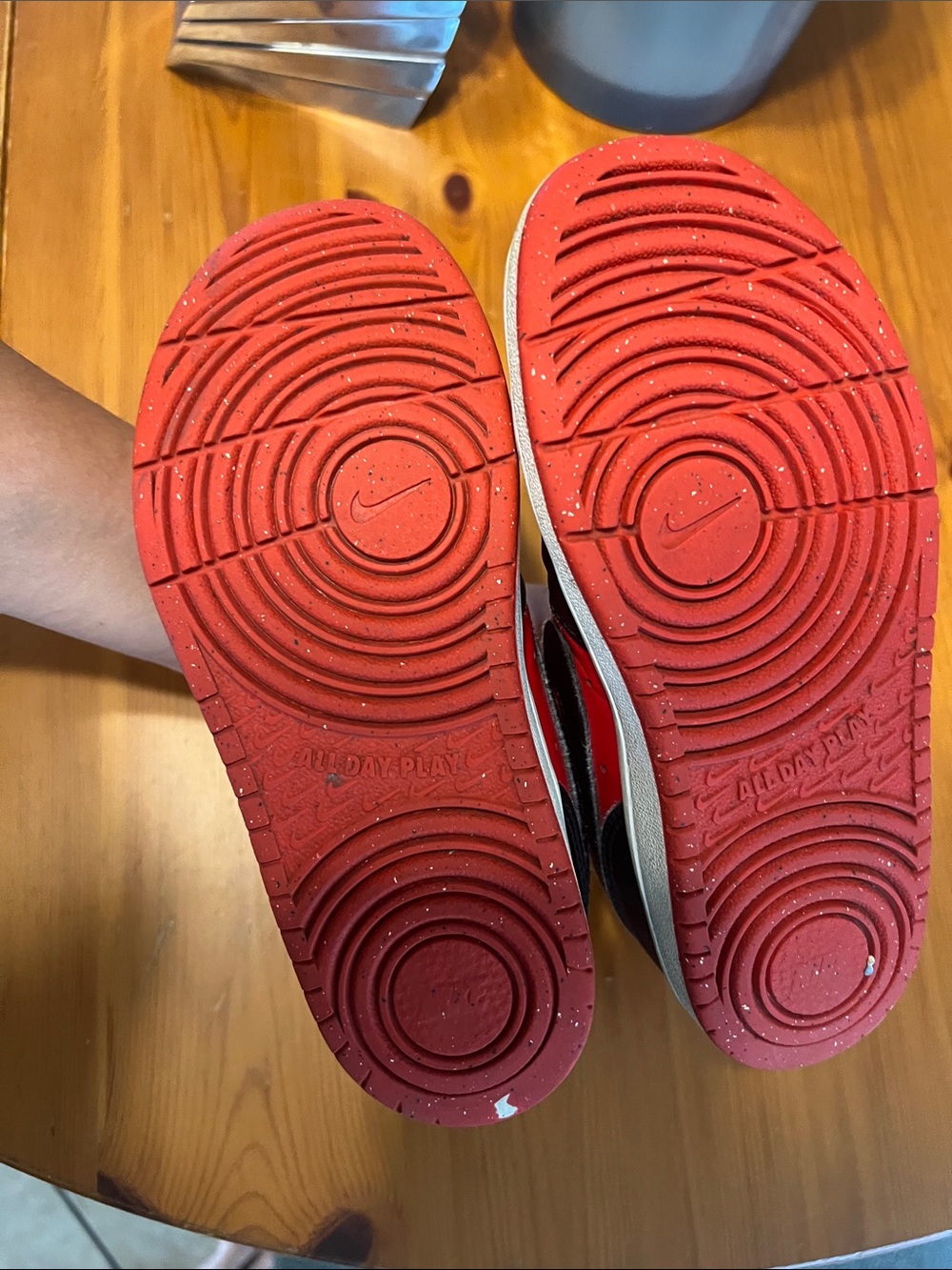 Nike Kids Black and Red Low-Top Sneakers with Strap - Picture 4 of 5